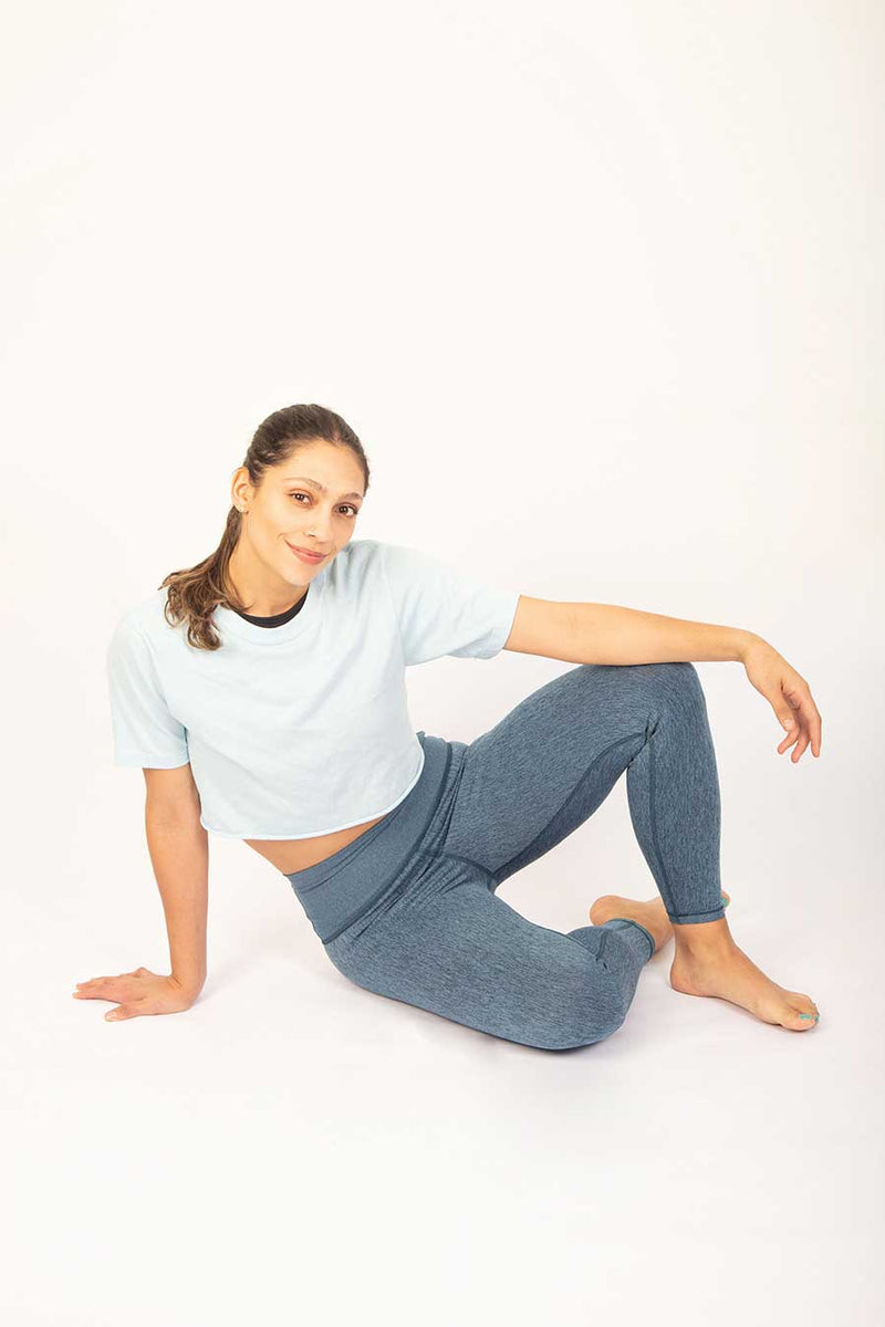 CROP TOP AZUL CLARO
