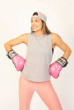 Camiseta deportiva liviana gris claro