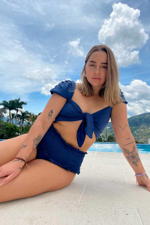 Panty tiro alto azul marino