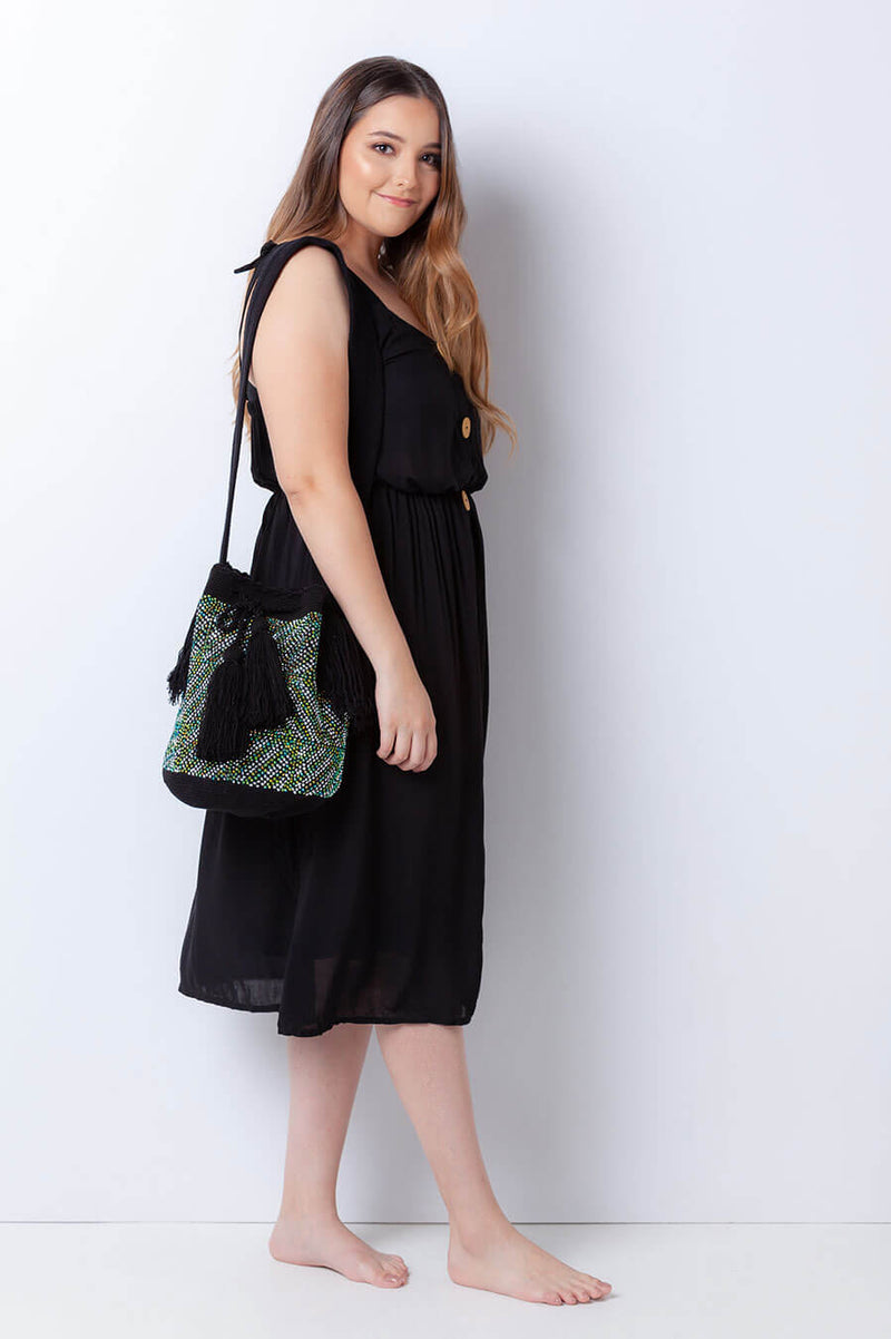 Mochila wayuu negro piedras